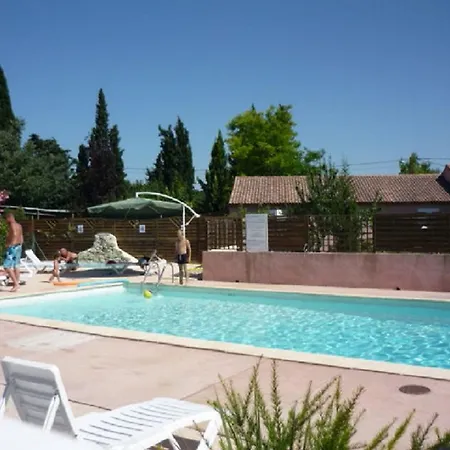 Camping L'olivier * Junas