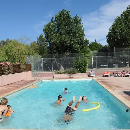 Camping L'olivier * Junas